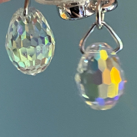 Swarovski Aurora Borealis style earrings - Picture 14 of 16